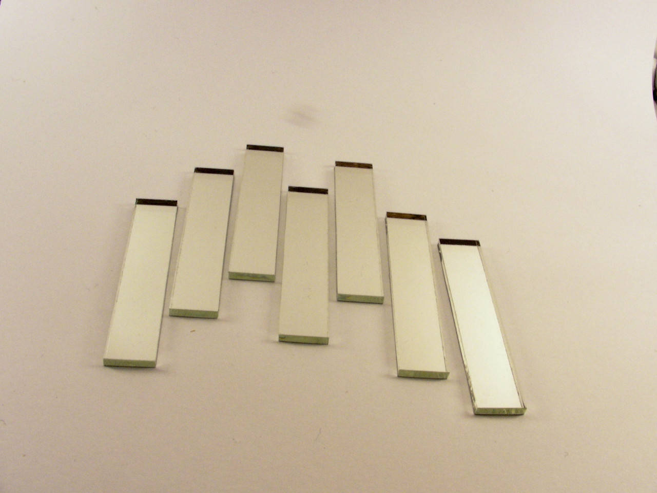 

Зеркальная мозаика для творчества 1х5 см . 100 шт, Светло-серый