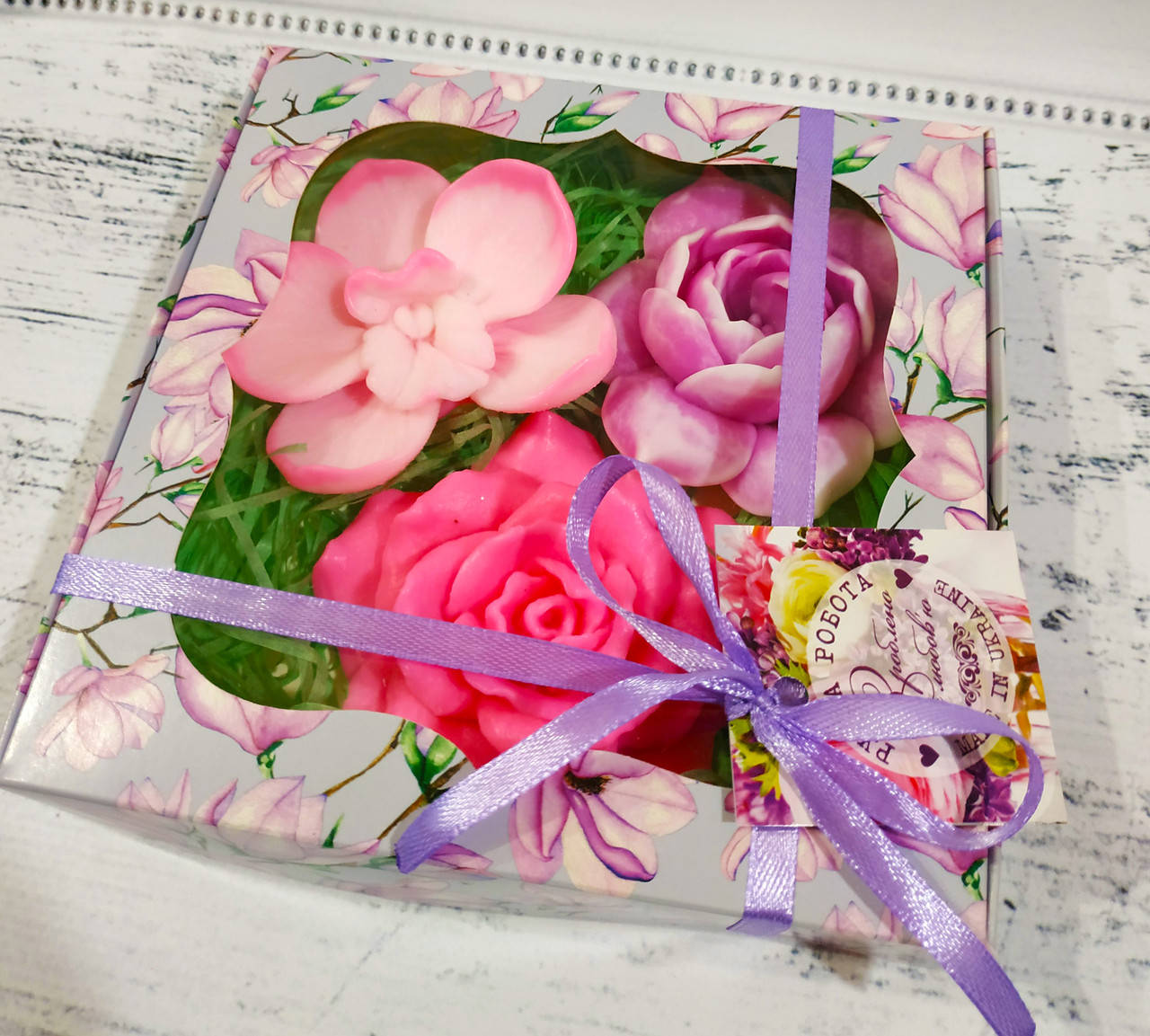 

Мыло ручной работы "Цветы"