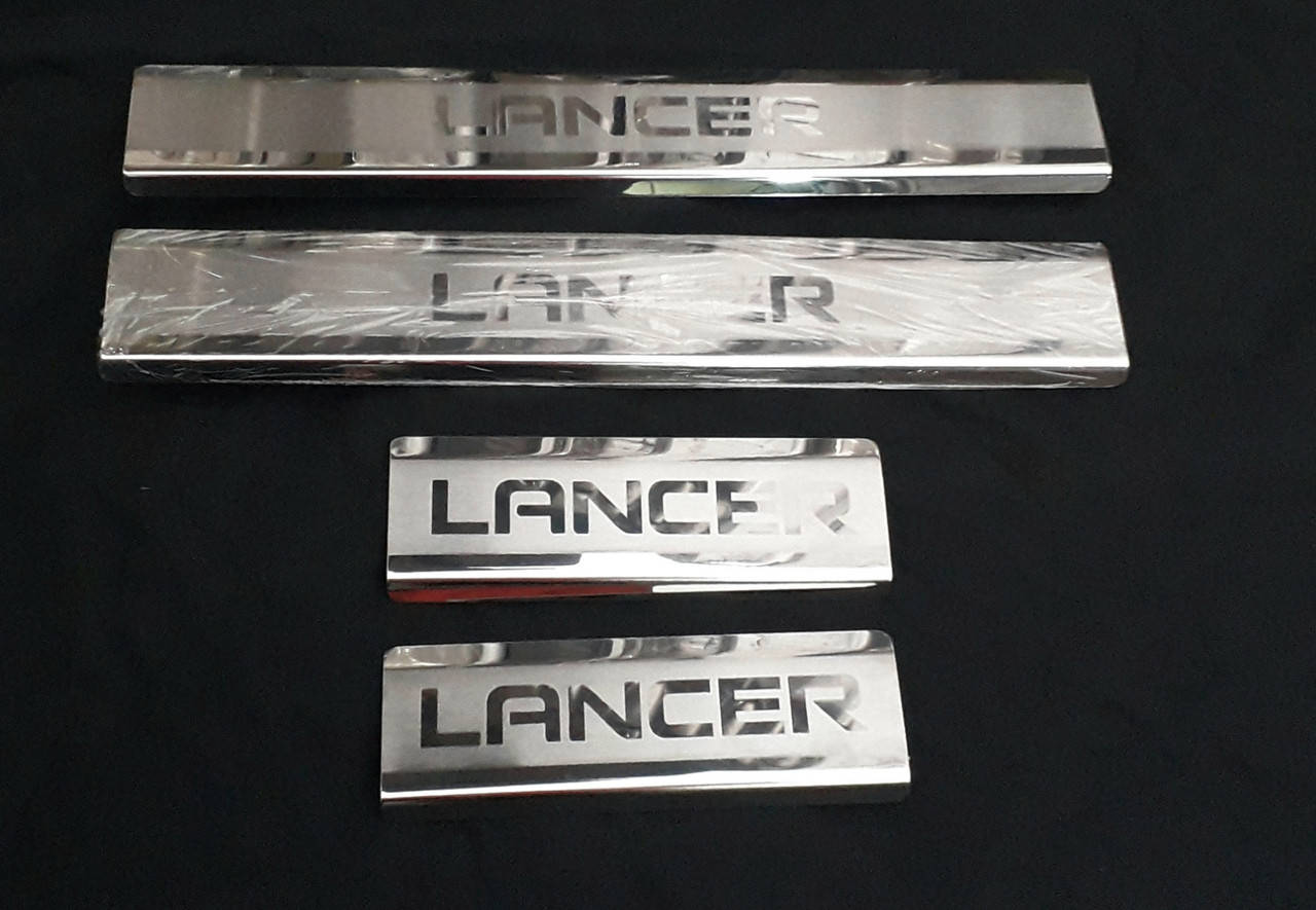 

Накладки на пороги Mitsubishi Lancer X нержавейка c 2007>