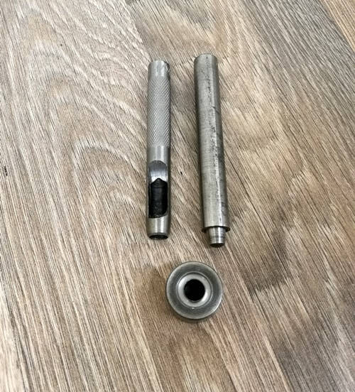 

Набор для установки люверсов 8 мм ручная установка 3 предмета