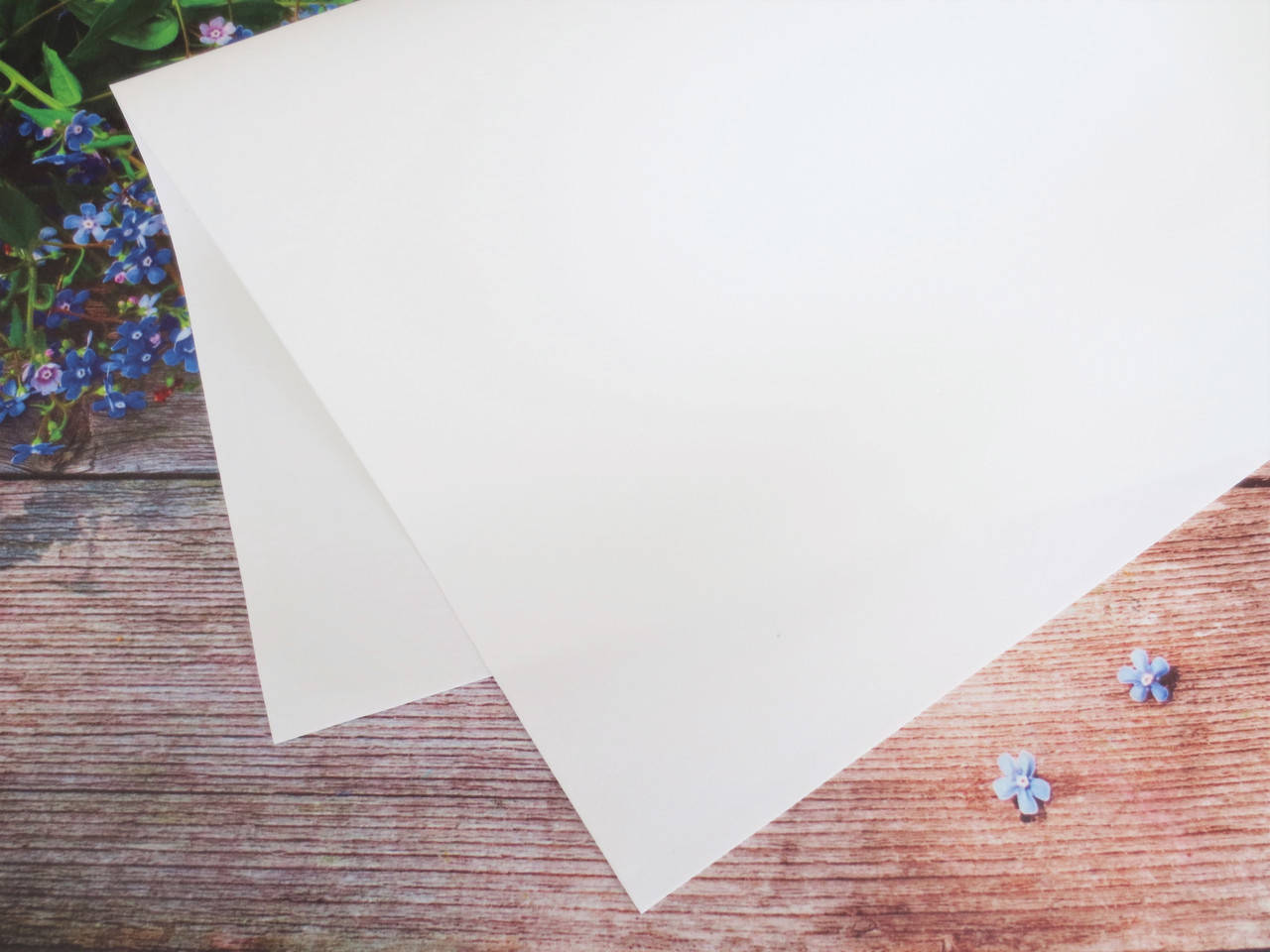 

Фоамиран, цвет БЕЛЫЙ, 1,2 мм, 50х50 см