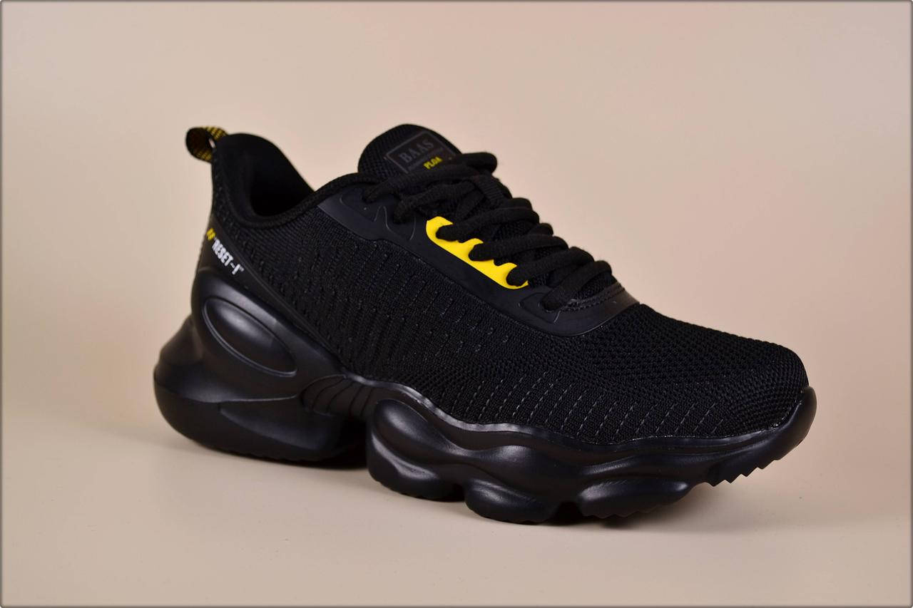 

Женские кроссовки Black Boost 38, Черный