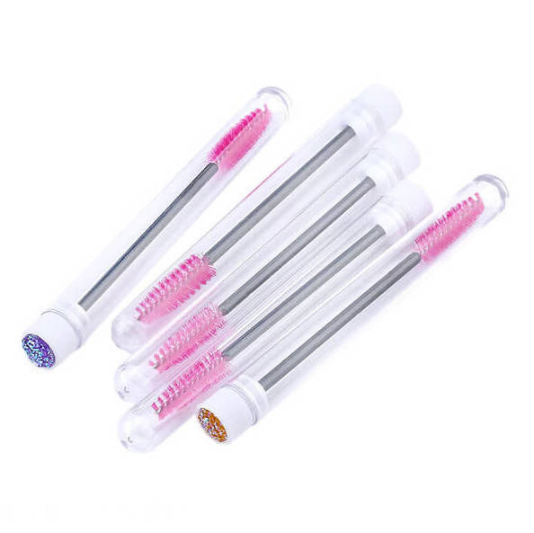 

Щёточка для ресниц в тубе