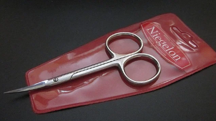 

Ножницы для кутикул Niegelon (загнутые) 06-0811