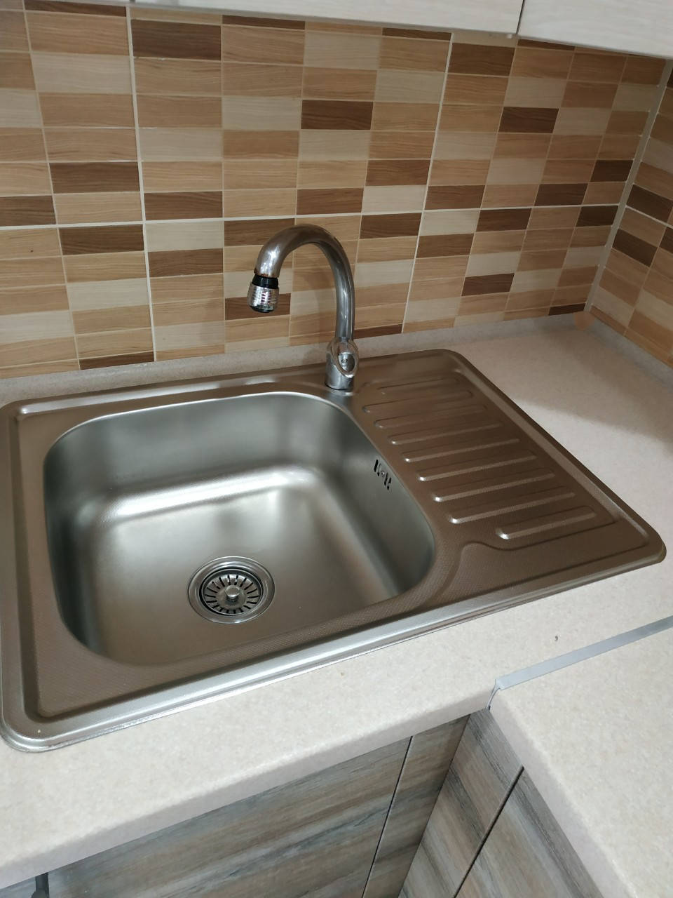 

Кухонная мойка Platinum 7050 Decor 0,8мм стальная декор