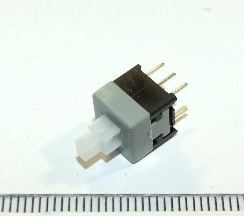 

B074 8,5x8,5x8.5мм фиксирующаяся кнопка включения для электроники