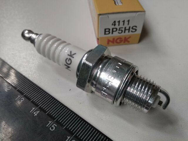 

Свеча зажигания NGK BP5HS/4111 (мопед)