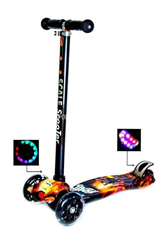 

Детский самокат SCOOTER MAXI БИТВА Светящиеся колеса