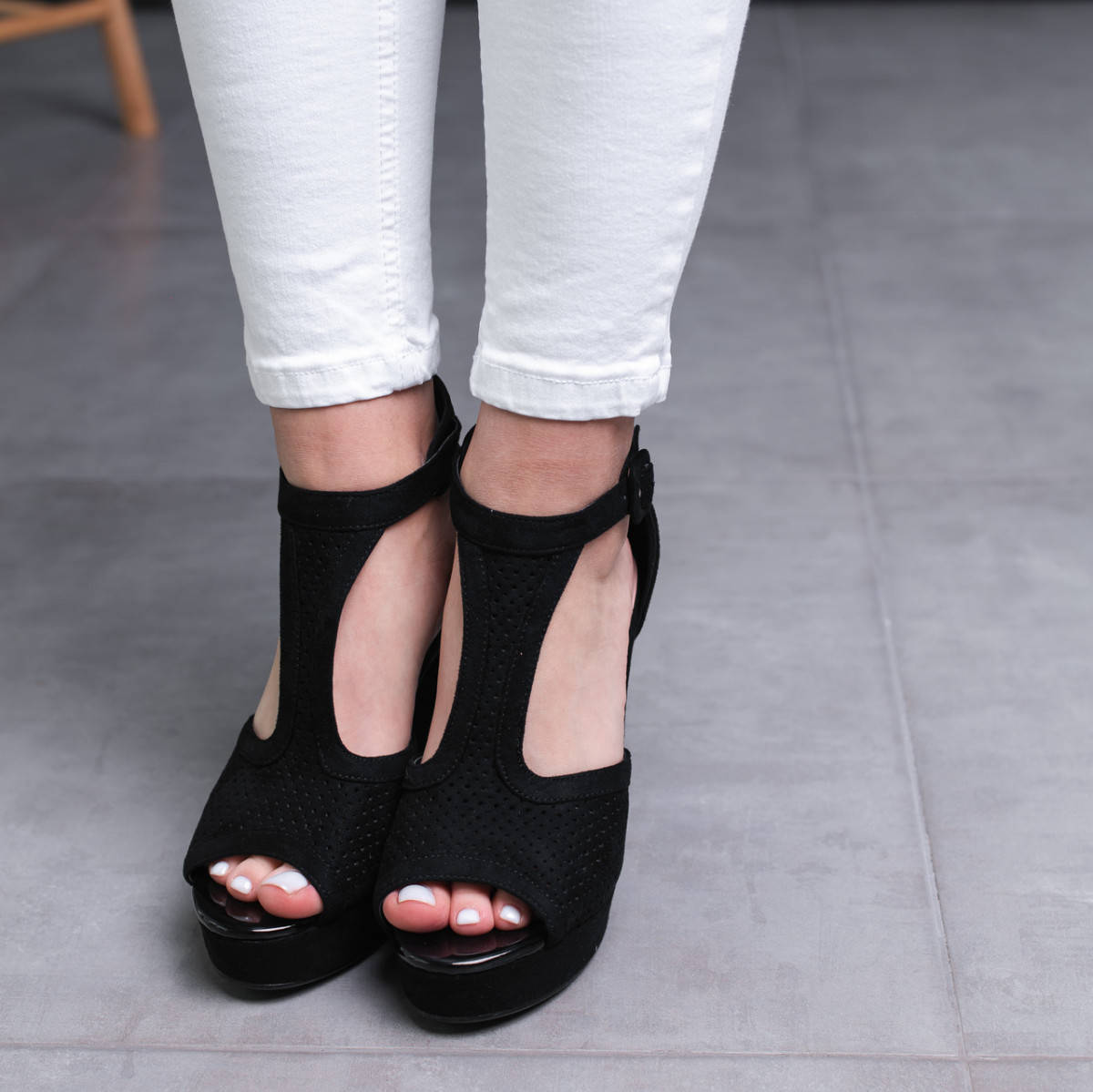 

Женские босоножки Fashion Idi 2836 38 размер 24,5 см Черный