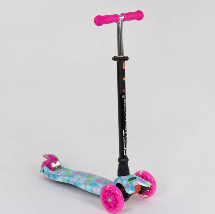 

Самокат детский трехколесный со светящимися колесами Best Scooter Maxi с наклонным поворотом руля, Разные цвета