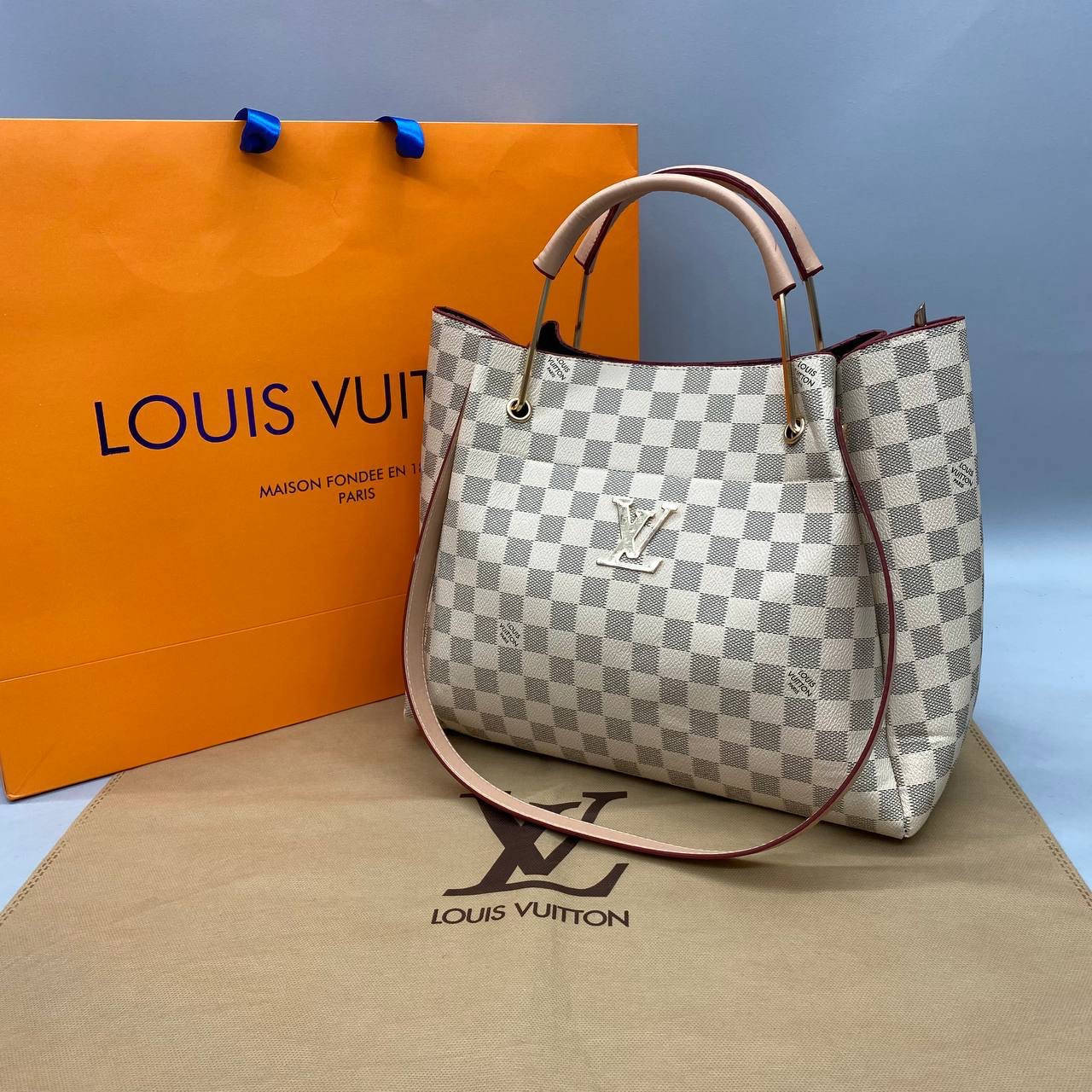 

Сумка бежевая Шопер Луи Витон, большая, Louis Vuitton Шоппер, Бежевый