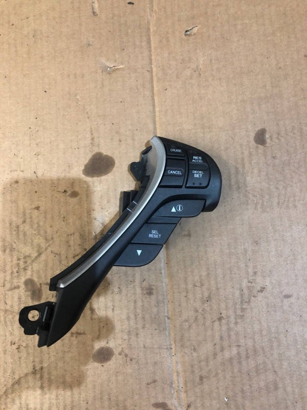 

Кнопки на руль ACURA RDX 12-19 36770-TX4-A01