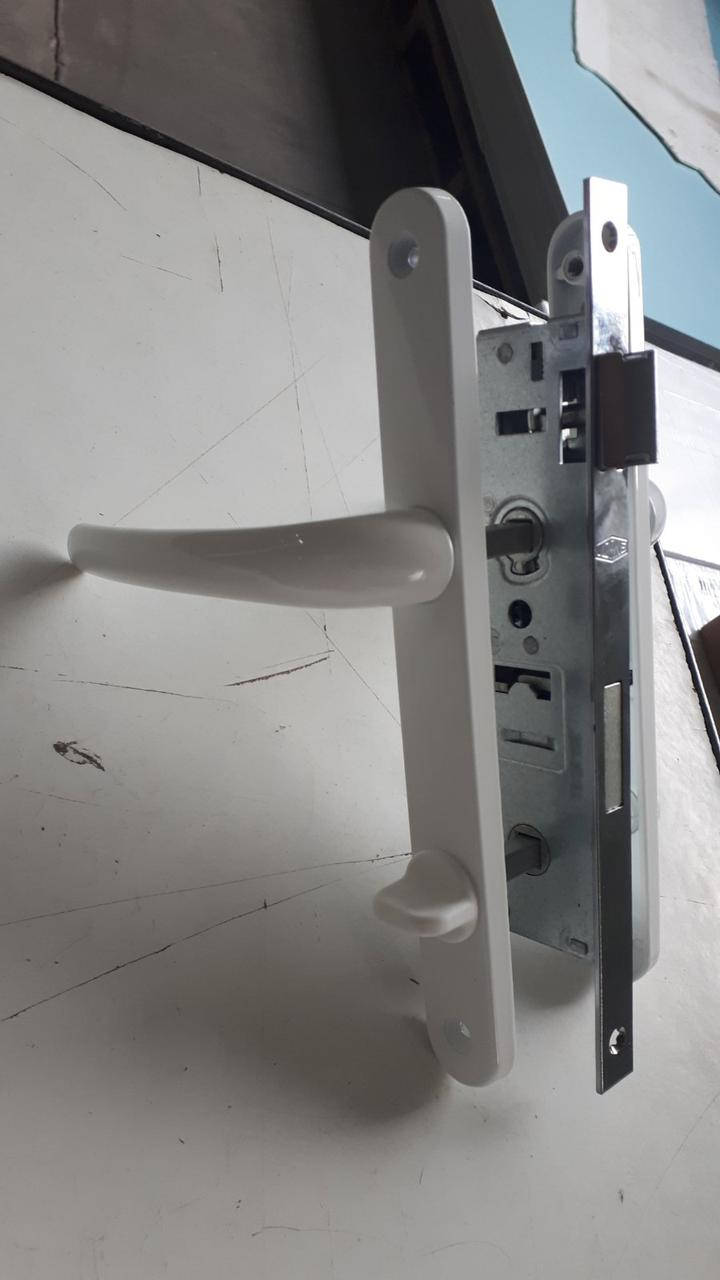 

Врезной замок VORNE D35/90 WC