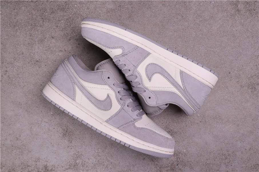 

Мужские кроссовки Nike Air Jordan 1