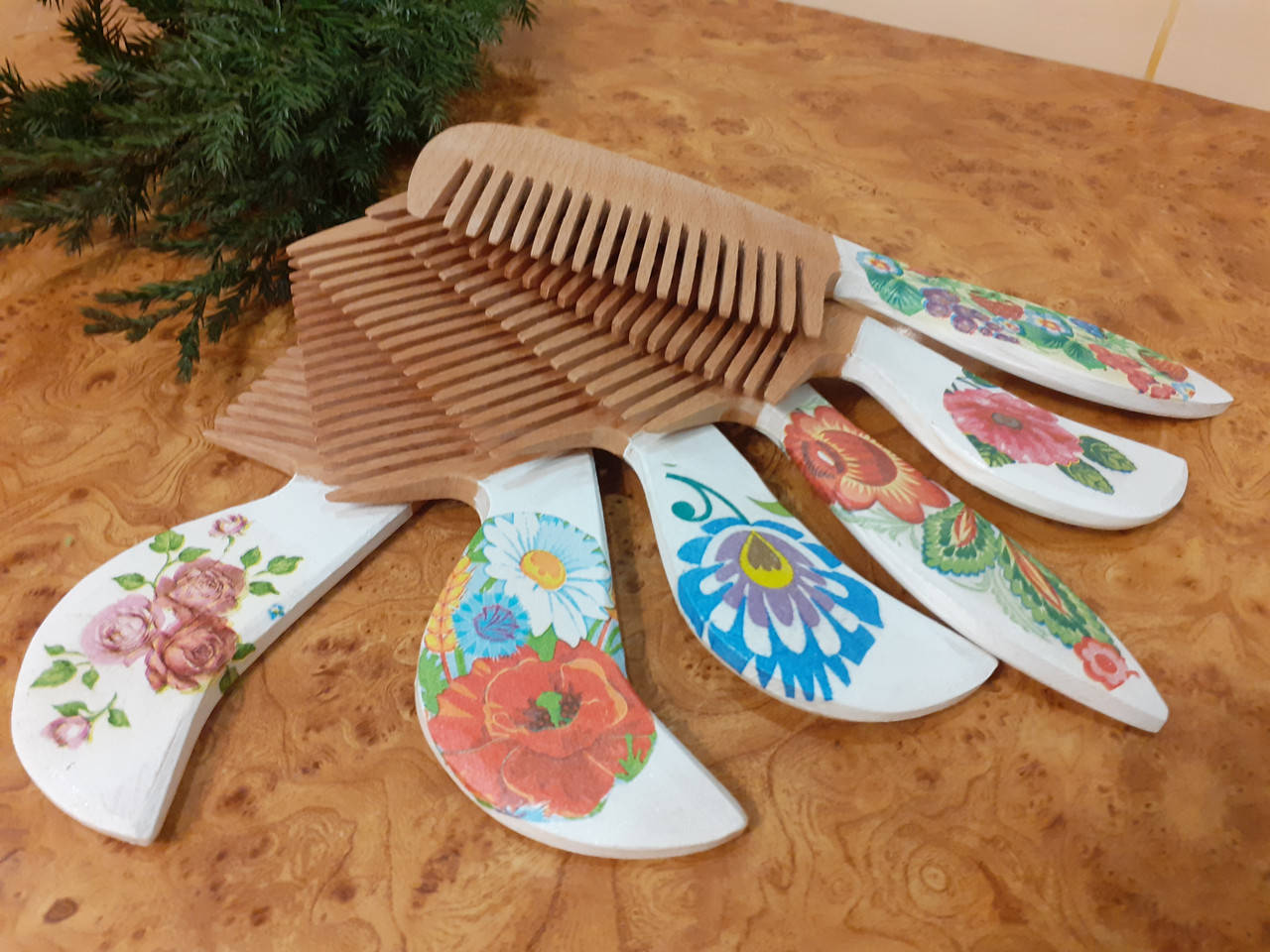 

Гребінець дерев'яний.