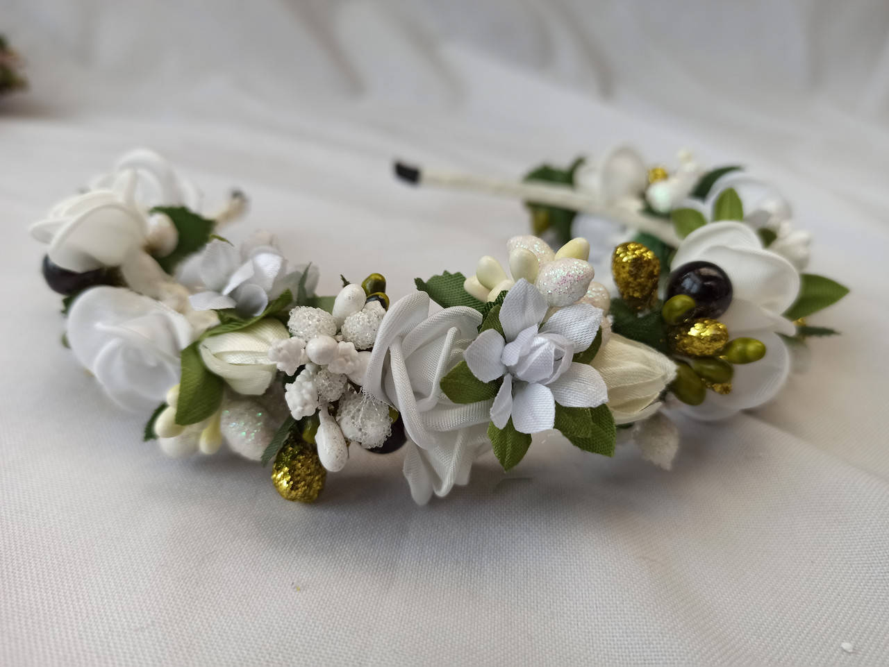 

Обруч білий