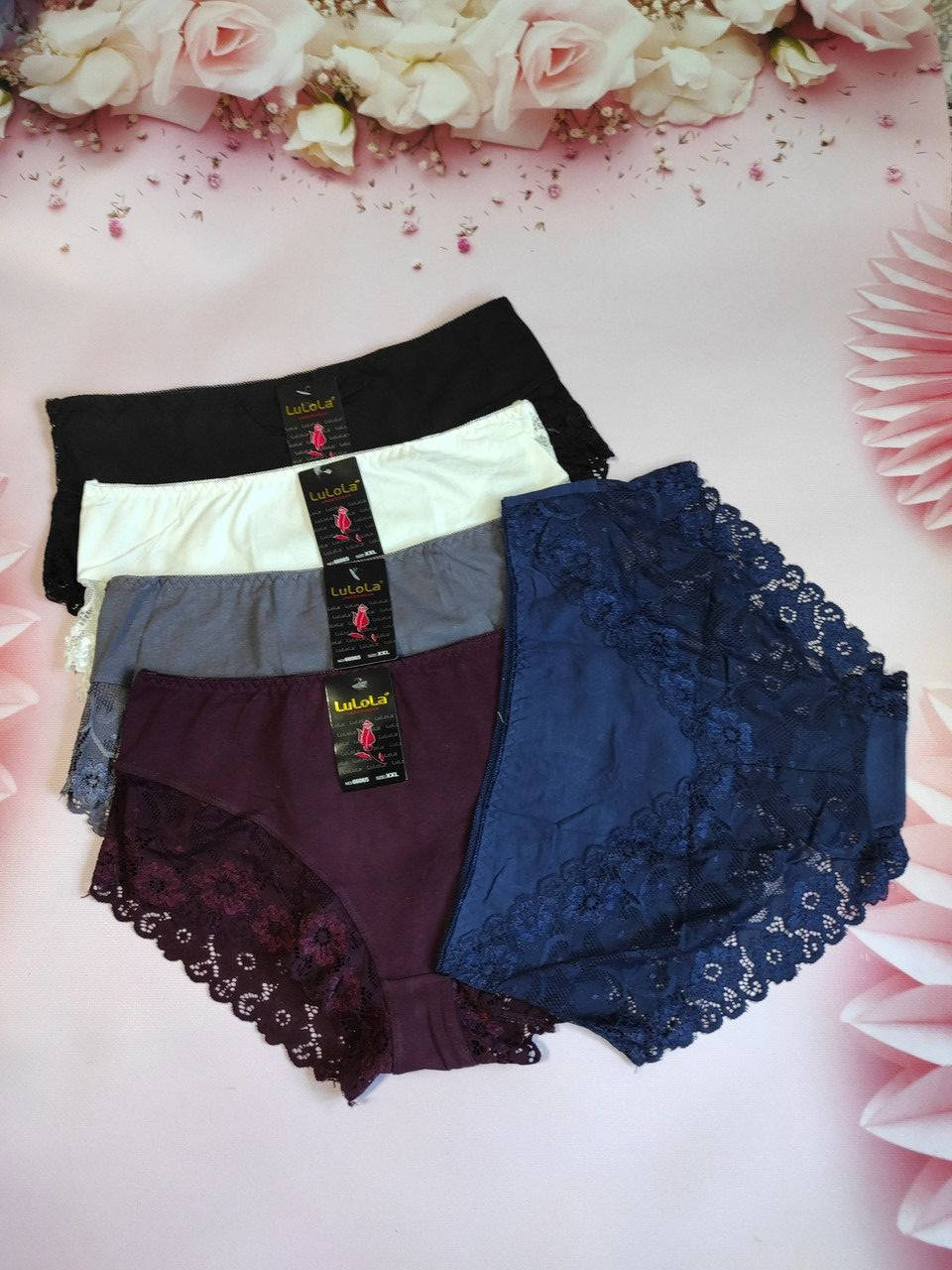 

Набор женских кружевных хлопковых трусов высокой посадки размер 56-58