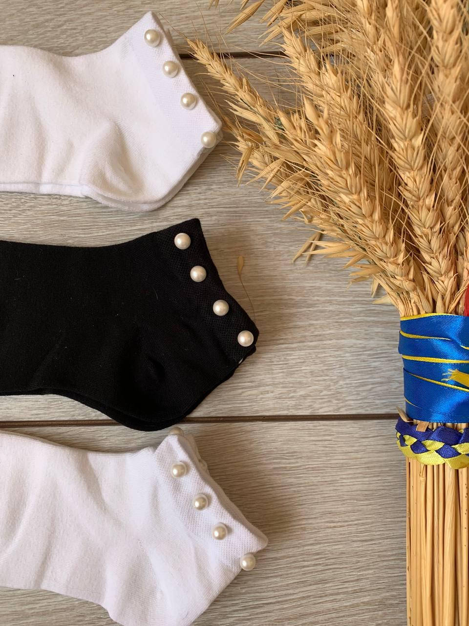 

Женские базовые хлопковые носки с бусинками. Размеры: 36-41.