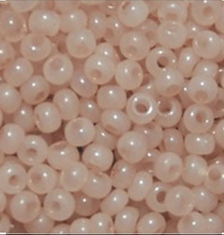 

Чешский бисер 02211