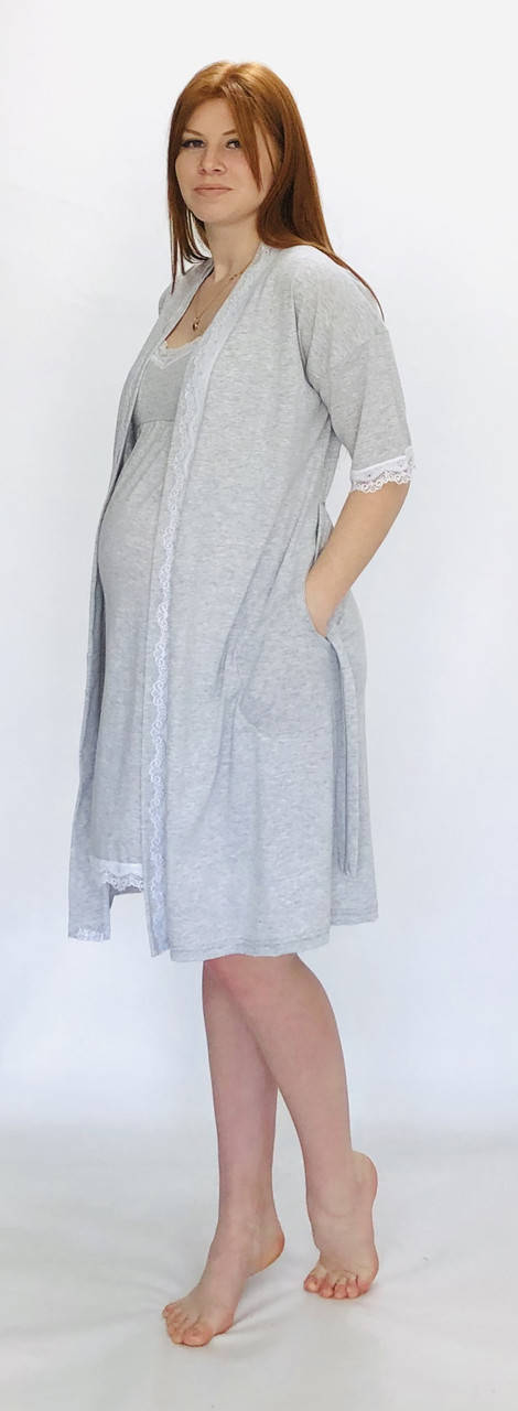

Трикотажный комплект в роддом халат и ночная рубашка серый с белым кружевом 46