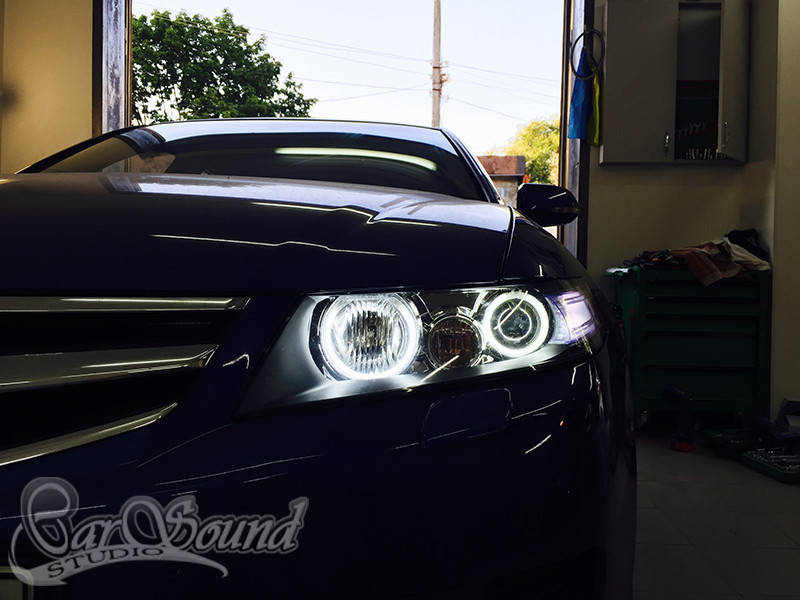 

Ангельские глазки CCFL на Honda Accord 7