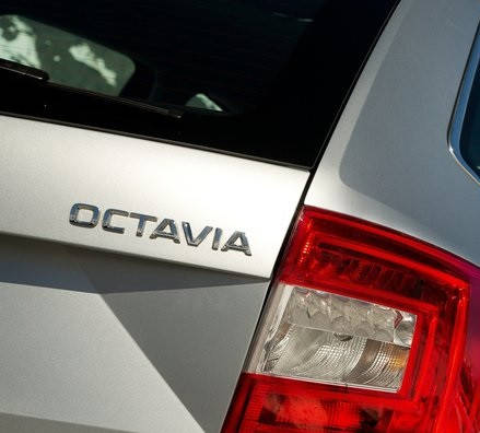 

Эмблема надпись багажника Skoda Octavia New