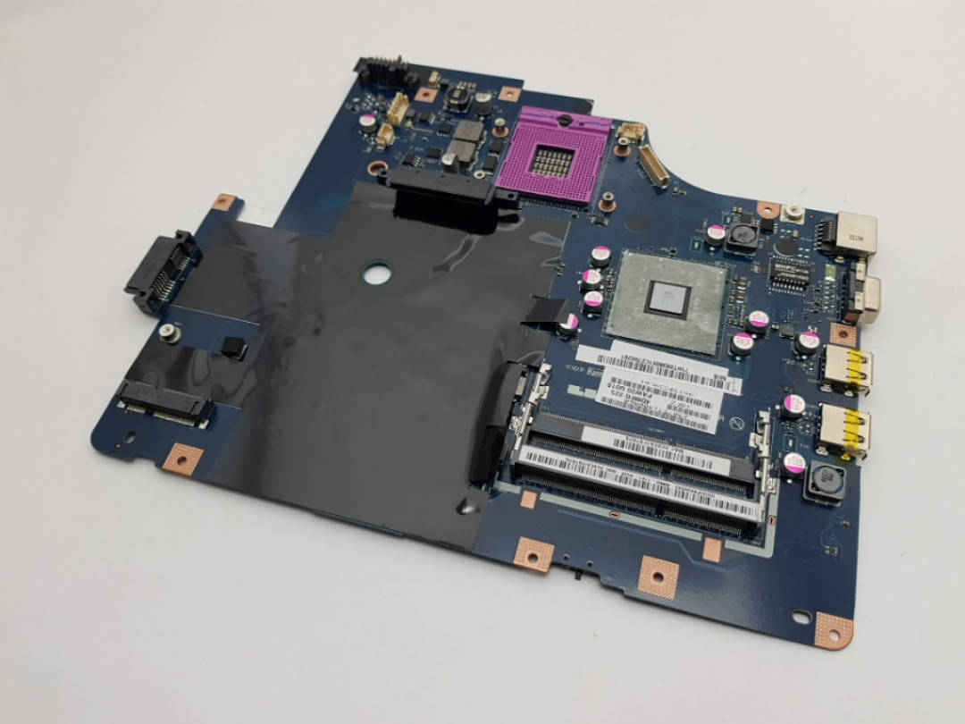 

Материнская плата Lenovo G560e DIS 11013324 Новая оригинал (100% рабочая)
