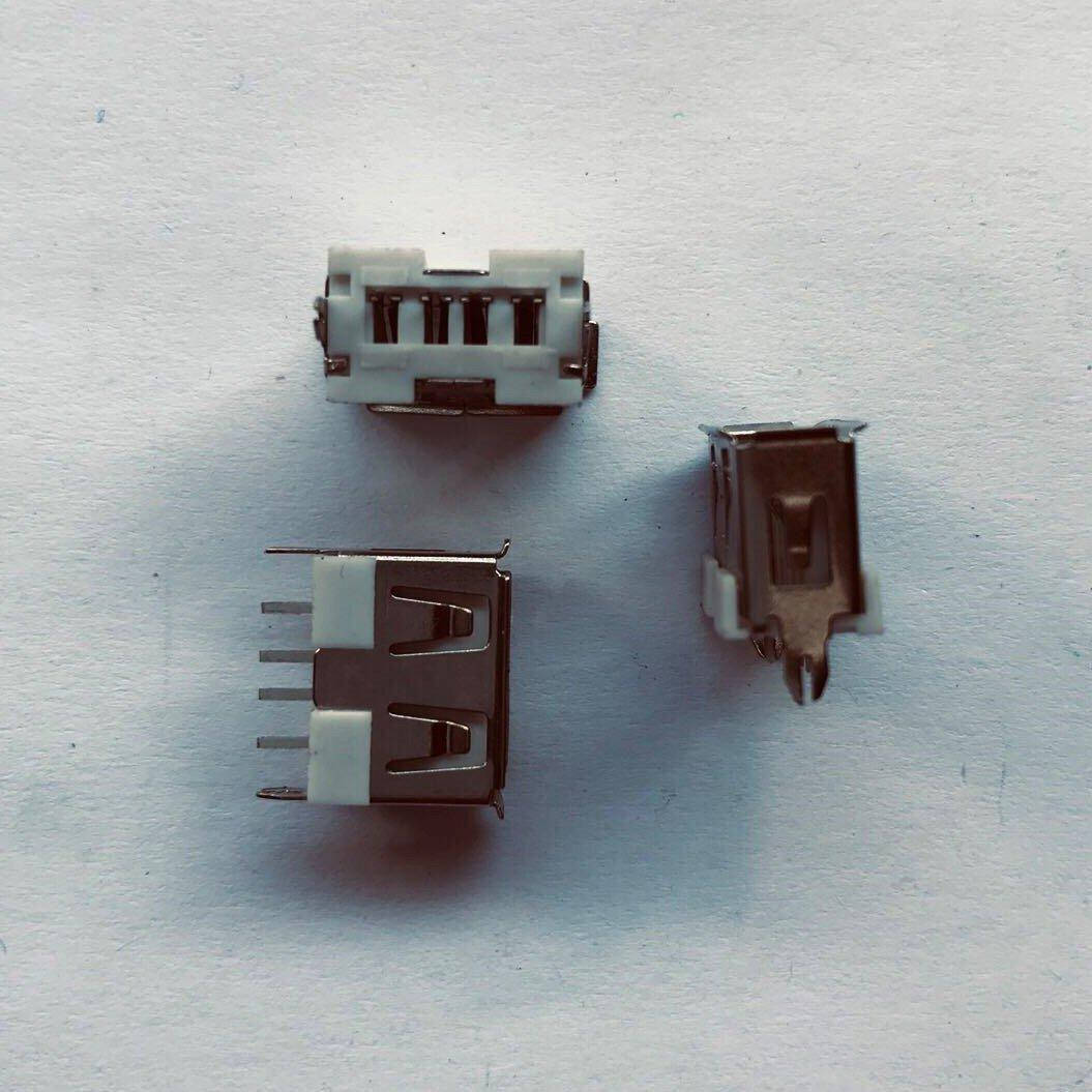 

Гнездо USB A монтажное прямое короткое
