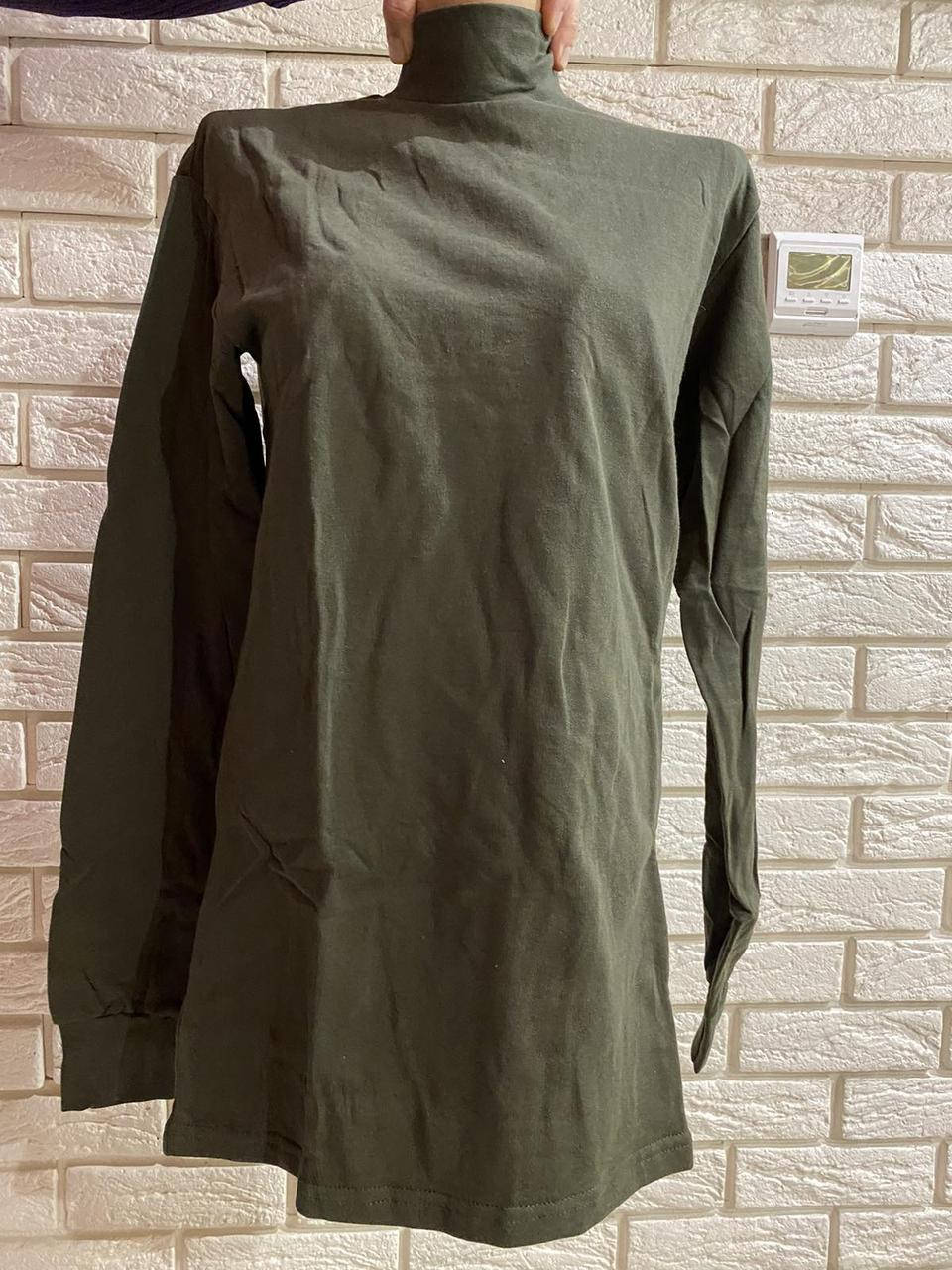 

Форменный свитер олива, Оливковый