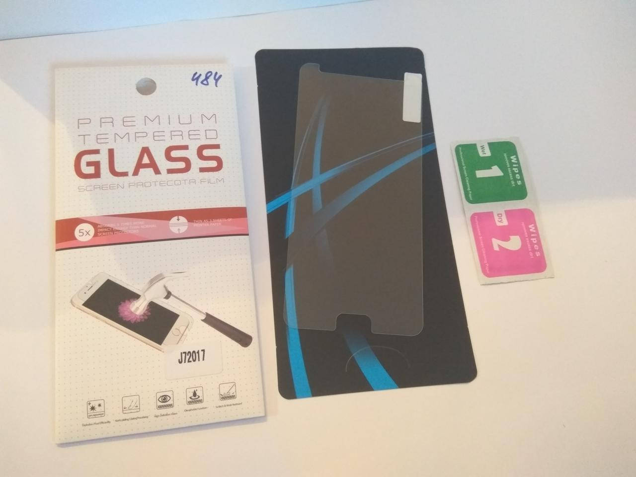 

Защитное стекло для Samsung Galaxy J7 (2017) J730