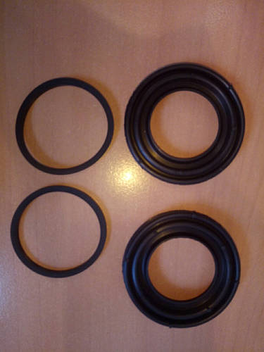 РЕМКОМПЛЕКТ ПЕРЕДНЕГО И ЗАДНЕГО ТОРМОЗНОГО ЦИЛИНДРА IVECO D44mm(манжеты ...