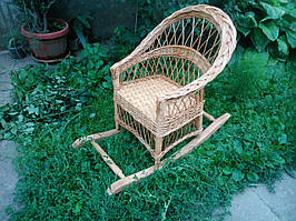 Дитяче плетене крісло гойдалка