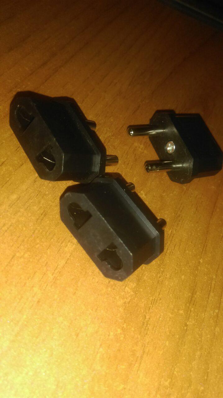 Мережевий перехідник на нашу розетку з плоскої вилки упаковка 10 штук, фото 1