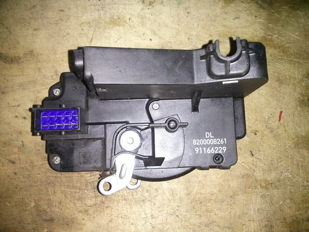Замок передньої правої дверки Renault Trafic, Opel Vivaro 2001-2014 (Б/У)
