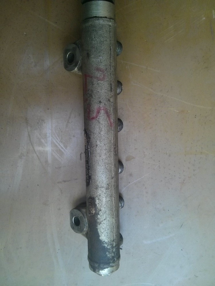 Паливна рампа Renault Trafic, Opel Vivaro 2.5, 2003-2006, 8200347593 (Б/У)