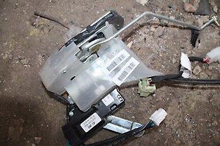 Актуатор дверного замка Subaru Forester S11 2.0 2006, 61100SA000