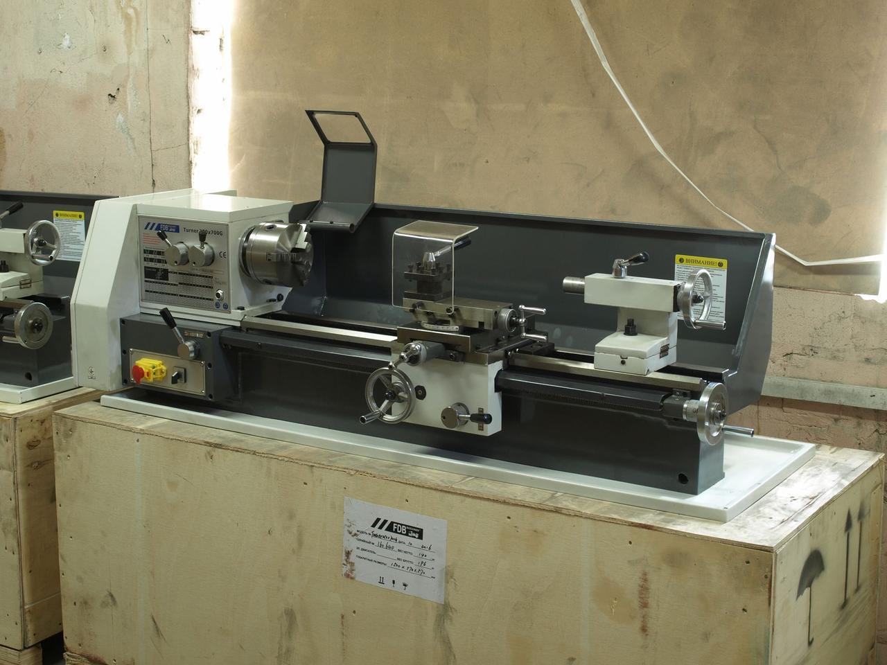 Универсальный токарно-винторезный станок FDB Maschinen Turner 250x700G, фото 1