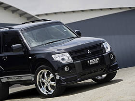 НАКЛАДКА ПЕРЕДНЕГО БАМПЕРА MITSUBISHI PAJERO WAGON IV