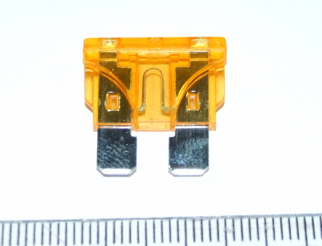 

F003 FUSE 5A Оранжевый Предохранитель автомобильный средний medium ножевого типа - автопредохранители