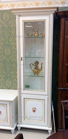 Вітрина 1Д для вітальні  в класичному стилі  Парма Світ меблів,  колір білий прованс, декоративна патина та квітковий принт, фото 2