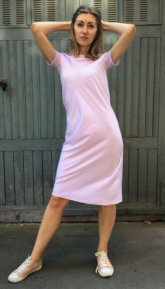 Платье летнее свободнгого силуэта розовое П216