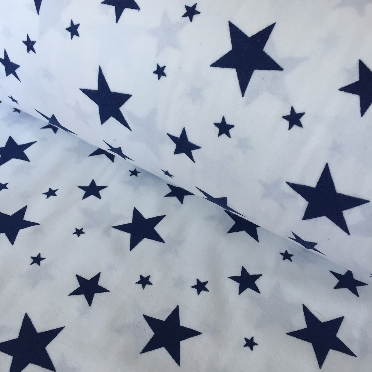 Фланель (байка) з темно-синіми зірками на білому тлі, ширина 220 см, фото 1
