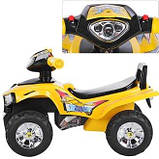 Каталка-толокар Bambi Жовта (HZ 551-6) зі світло-звуковими ефектами, фото 2