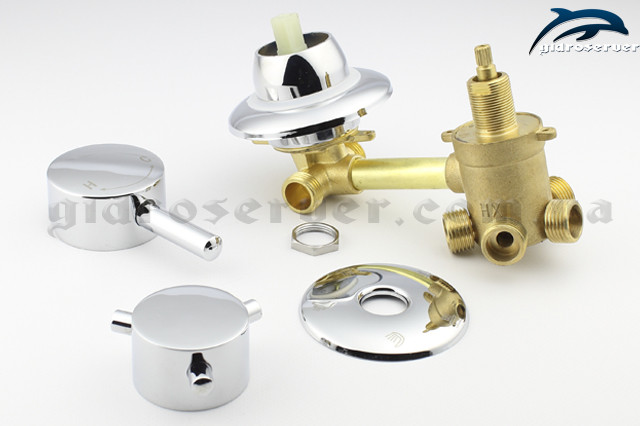 Вид знизу змішувача G 5 ― 100 мм для душової кабіни на 5 положень.