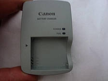 Зарядний CANON CB-2LYE для Canon Canon IXUS 200;Canon IXUS 300;CanonIXUS 210.