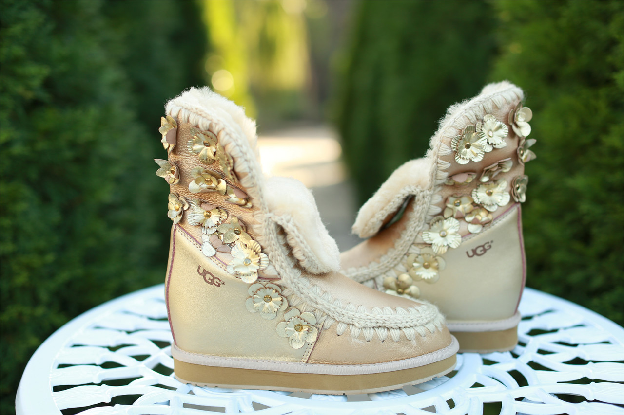 UGG Gold Flower 39