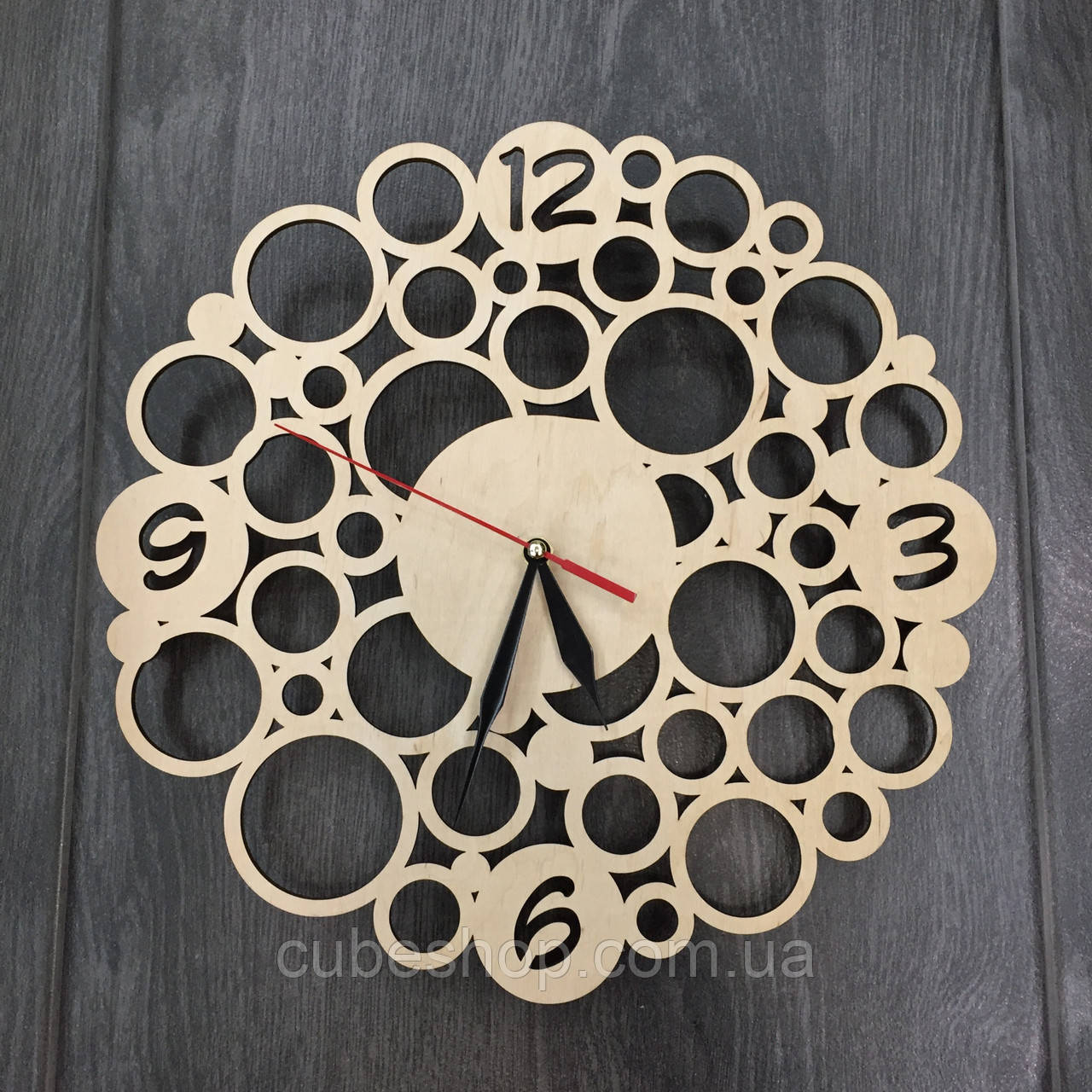 Настінний дерев'яний годинник Модерн