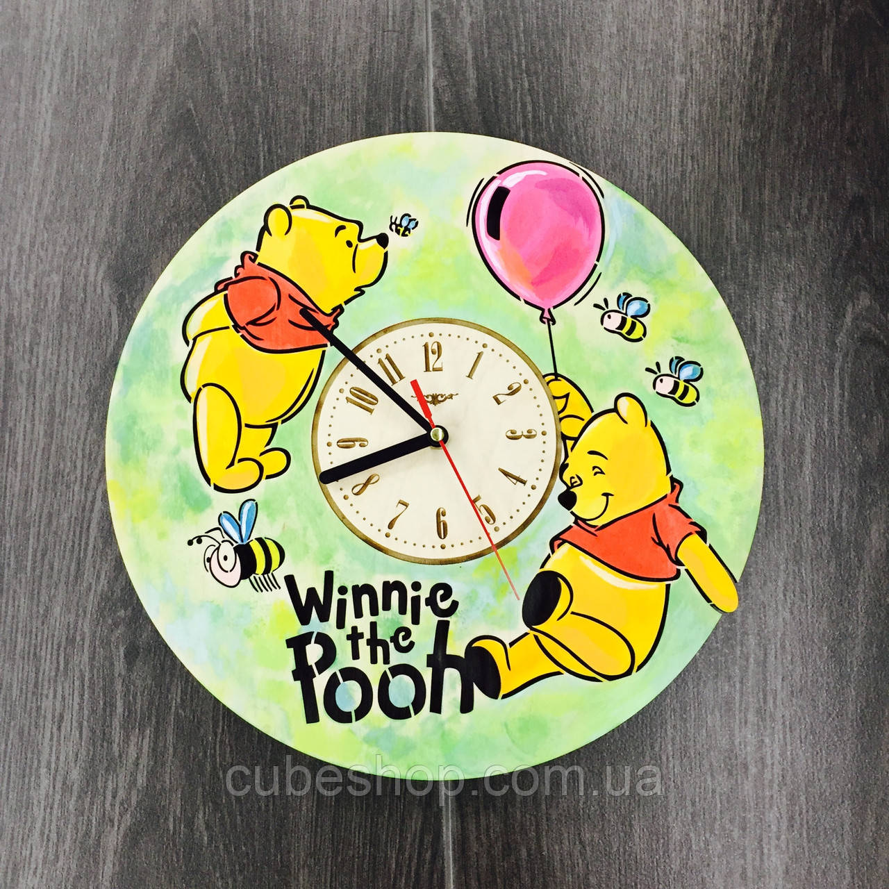 Дитячий кольоровий годинник на стіну Вінні Пух