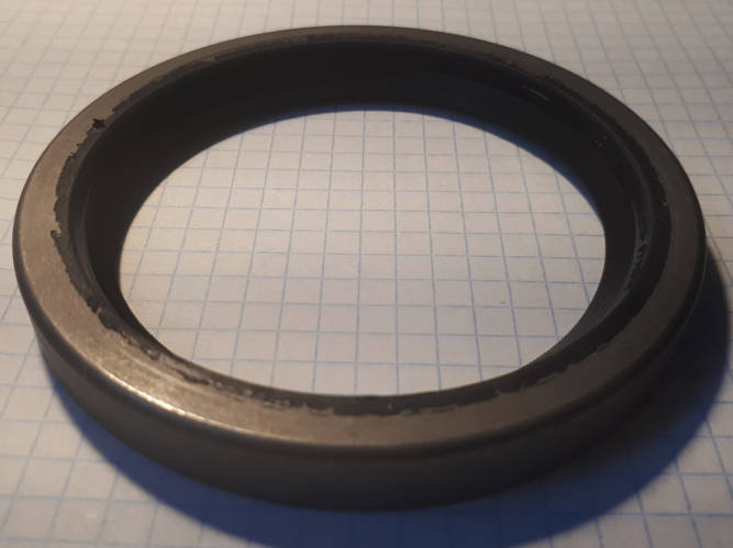 Сальник 70 90 коленвала задний ВАЗ 2101 2106 2107 2121 Таврия Славута ...