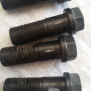 Болт МТЗ-вкладка задньої маточини 50-3104028, фото 1